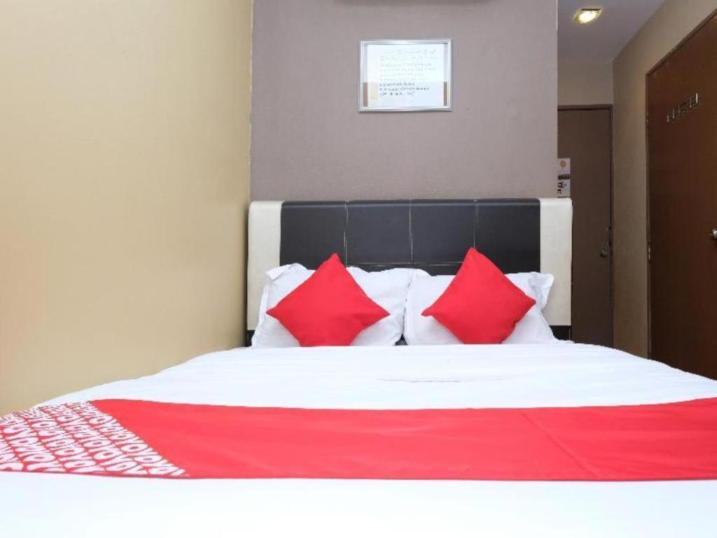 Oyo 44123 Hotel Al-Saif Kuala Kerai Екстериор снимка