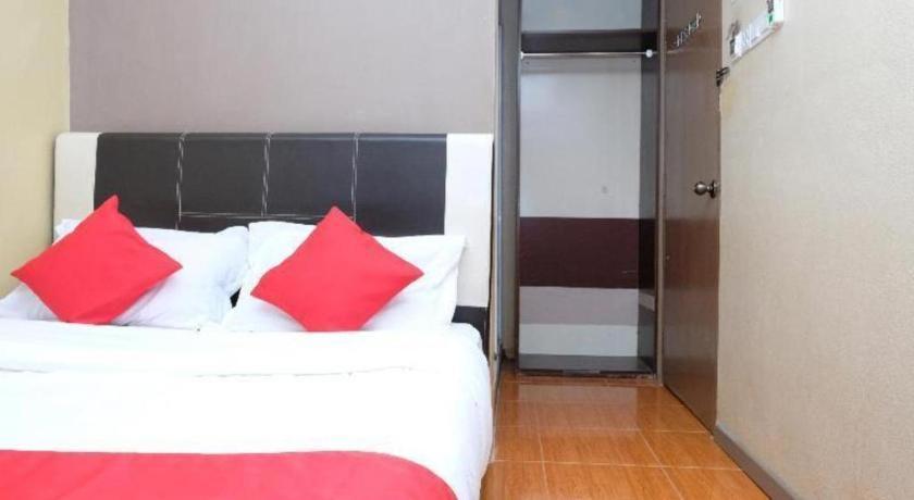 Oyo 44123 Hotel Al-Saif Kuala Kerai Екстериор снимка