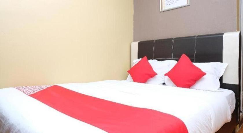 Oyo 44123 Hotel Al-Saif Kuala Kerai Екстериор снимка