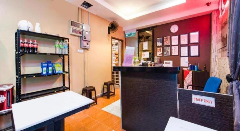 Oyo 44123 Hotel Al-Saif Kuala Kerai Екстериор снимка