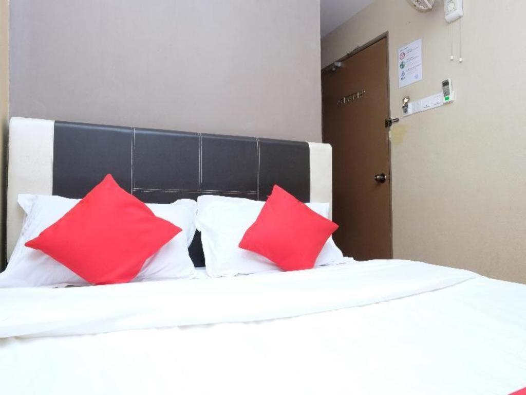 Oyo 44123 Hotel Al-Saif Kuala Kerai Екстериор снимка