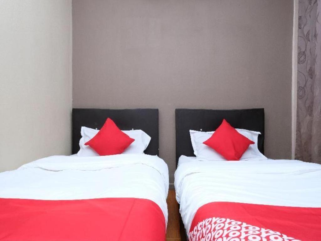 Oyo 44123 Hotel Al-Saif Kuala Kerai Екстериор снимка